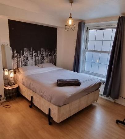 Property In Brixton London Eksteriør bilde