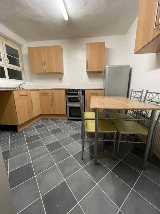 Property In Brixton London Eksteriør bilde